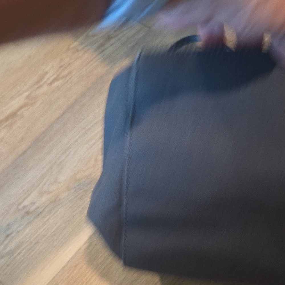 Lululemon Athletica Gray Shoulder Bag - Picture 4 of 7